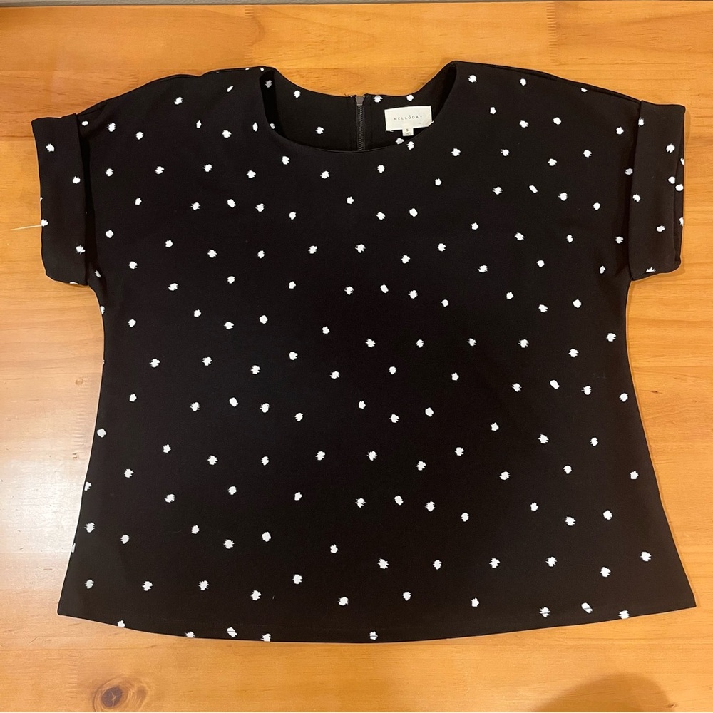Melloday - Nordstrom black and white polka dot top - size small - short sleeve